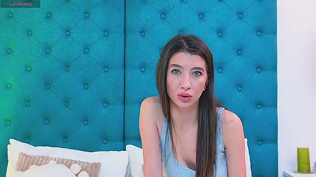 LunaWills  online show from 11-26-25, 05:40