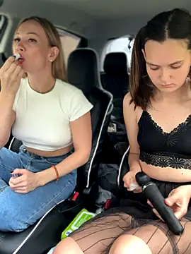 Snapshot of LavenderHot chatting on 09-10-25, 02:32 LavenderHot online show from 09-10-25, 02:32