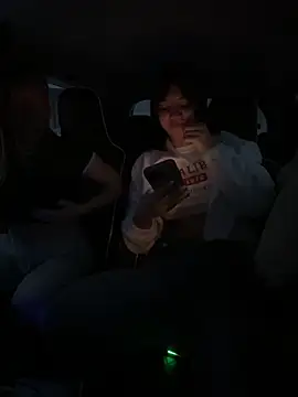 Snapshot of LavenderHot chatting on 12-04-25, 02:10 LavenderHot online show from 12-04-25, 02:10