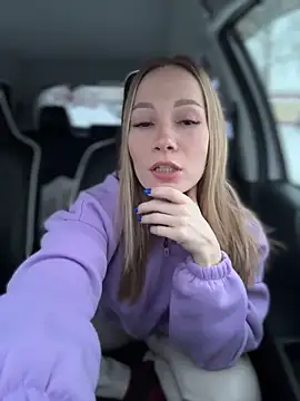 Snapshot of LavenderHot chatting on 01-06-26, 02:48 LavenderHot online show from 01-06-26, 02:48