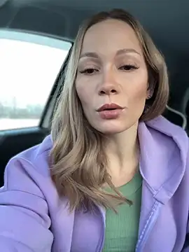 Snapshot of LavenderHot chatting on 11-20-25, 02:12 LavenderHot online show from 11-20-25, 02:12