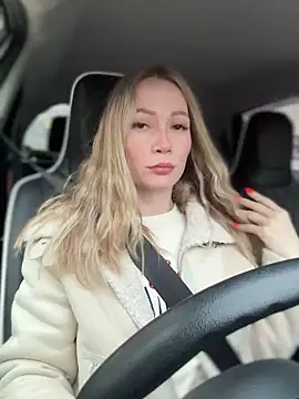 Snapshot of LavenderHot chatting on 03-01-25, 01:32 LavenderHot online show from 03-01-25, 01:32