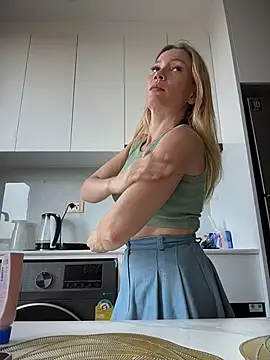 LavenderHot online show from 04-01-26, 01:51