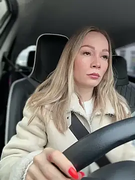 Snapshot of LavenderHot chatting on 03-02-25, 01:37 LavenderHot online show from 03-02-25, 01:37