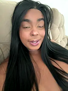 Snapshot of latinababyy chatting on 10-17-25, 07:15 latinababyy online show from 10-17-25, 07:15
