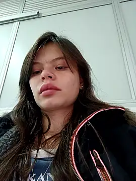 Snapshot of Violeta_12- chatting on 01-17-26, 02:09 Violeta 12- online show from 01-17-26, 02:09