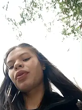 Snapshot of Violeta_12- chatting on 01-16-26, 01:59 Violeta 12- online show from 01-16-26, 01:59