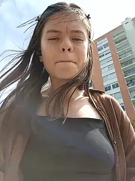 Snapshot of Violeta_12- chatting on 02-04-26, 04:02 Violeta 12- online show from 02-04-26, 04:02