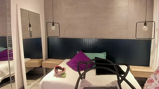  julietta online show from 10-10-25, 12:39