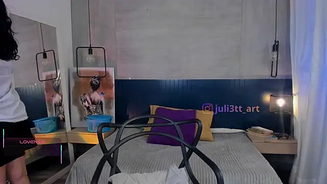Snapshot of _julietta chatting on 06-02-26, 01:22 julietta online show from 06-02-26, 01:22