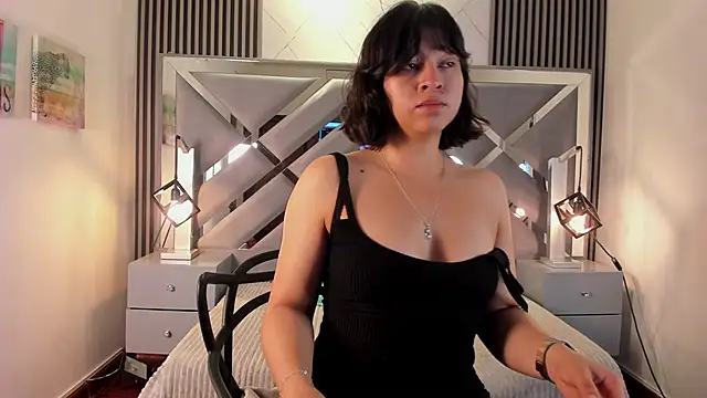  julietta online show from 03-19-25, 12:34