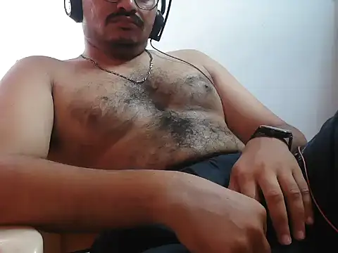 naughtymike0007 online show from 04-04-26, 01:45