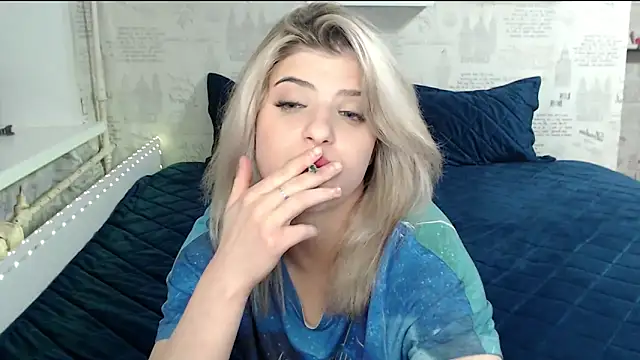 AleksandraFlores online show from 04-02-26, 02:30