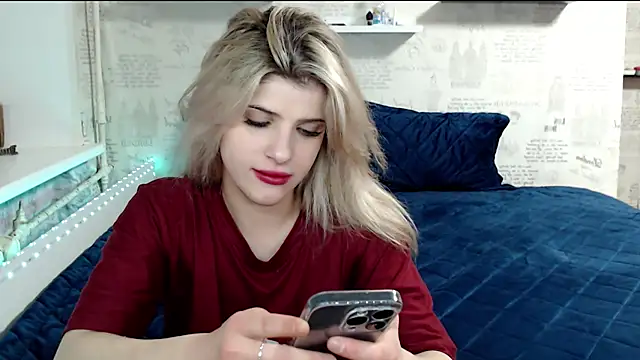 AleksandraFlores online show from 04-02-26, 10:16