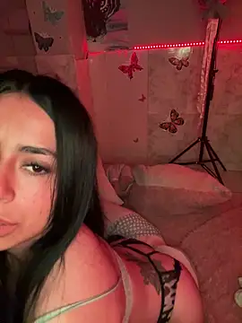 Snapshot of CieloTaylor chatting on 03-05-25, 06:12 CieloTaylor online show from 03-05-25, 06:12