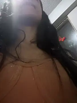 Snapshot of CieloTaylor chatting on 02-03-25, 03:17 CieloTaylor online show from 02-03-25, 03:17