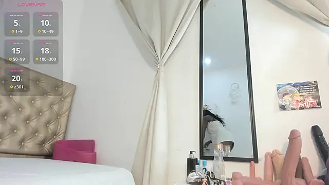 Snapshot of Alessiiaa_ chatting on 02-21-26, 02:30 Alessiiaa online show from 02-21-26, 02:30