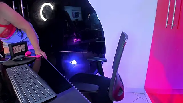 Deiisy Queen online show from 10-06-25, 07:36