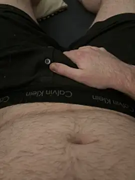 Snapshot of Straightlad95 chatting on 12-21-25, 03:19 Straightlad95 online show from 12-21-25, 03:19