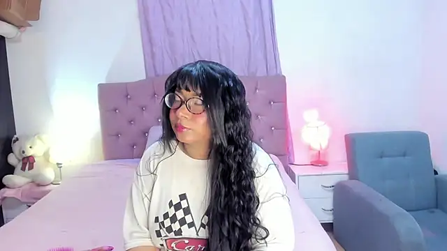 Latinabombsheell online show from 04-02-26, 08:10