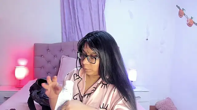 Latinabombsheell online show from 10-16-25, 03:26