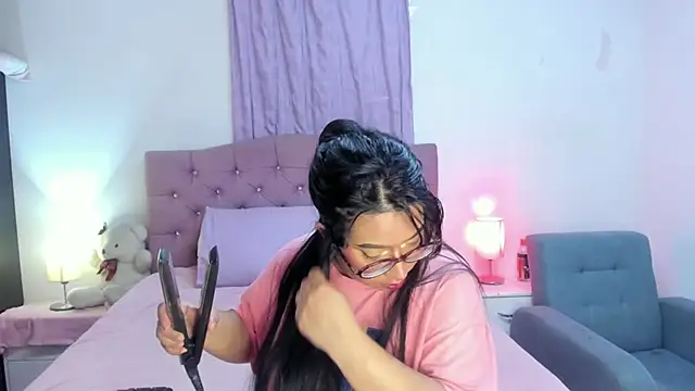 Latinabombsheell online show from 03-13-26, 07:19