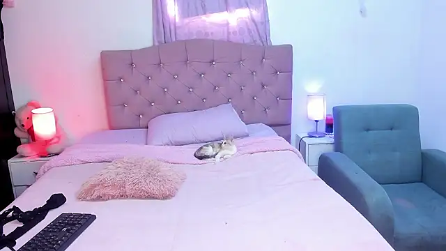 Latinabombsheell online show from 02-09-26, 07:23