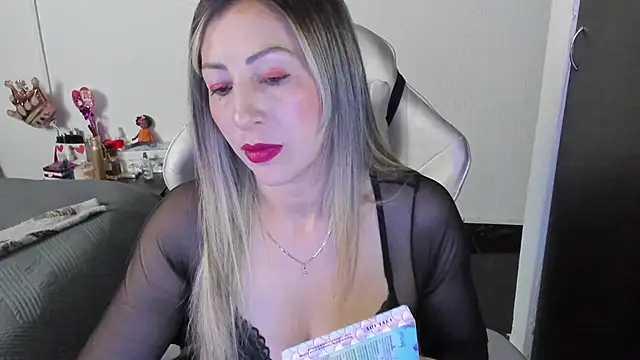 Andreina Suann online show from 01-10-26, 03:07