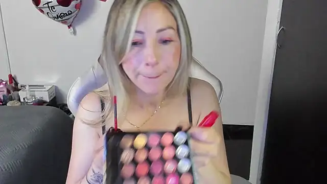 Andreina Suann online show from 09-27-25, 12:11