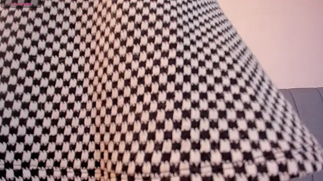 Snapshot of Simply_Zoe__ chatting on 10-15-25, 03:53 Simply Zoe   online show from 10-15-25, 03:53