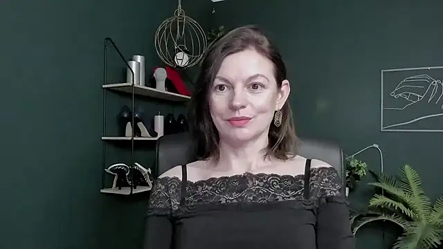 VivianWILD online show from 04-20-26, 06:05