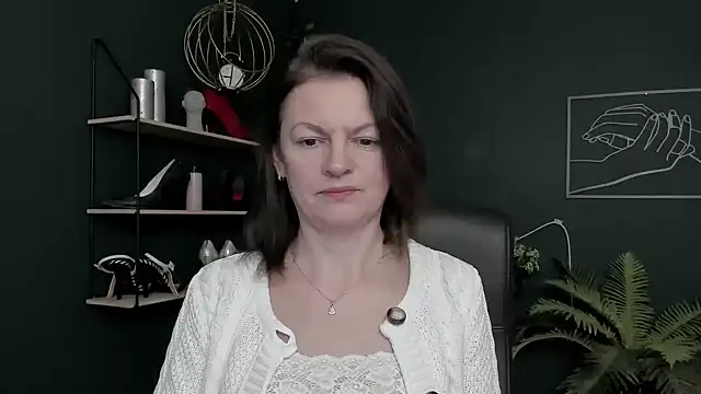 Snapshot of VivianWILD chatting on 02-13-26, 07:08 VivianWILD online show from 02-13-26, 07:08