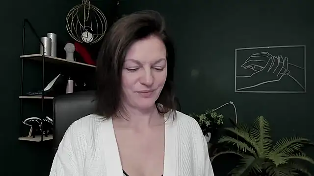 Snapshot of VivianWILD chatting on 02-07-26, 07:05 VivianWILD online show from 02-07-26, 07:05