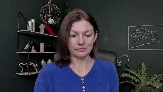 Snapshot of VivianWILD chatting on 01-12-26, 07:04 VivianWILD online show from 01-12-26, 07:04