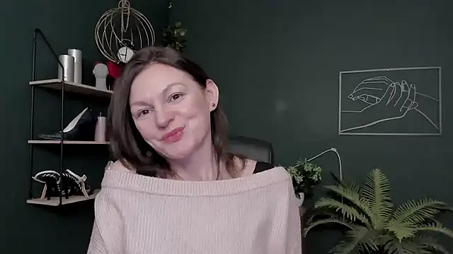 Snapshot of VivianWILD chatting on 02-04-26, 07:36 VivianWILD online show from 02-04-26, 07:36