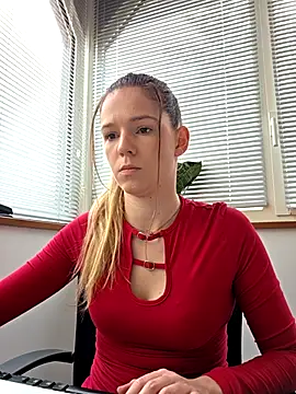 lucie mehott online show from 04-02-26, 08:32