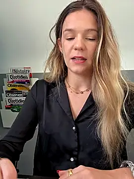 lucie mehott online show from 11-18-25, 09:01