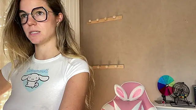 lucie mehott online show from 09-27-25, 09:15