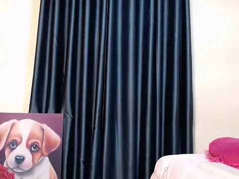Snapshot of TeenieReeny chatting on 10-23-25, 01:32 TeenieReeny online show from 10-23-25, 01:32