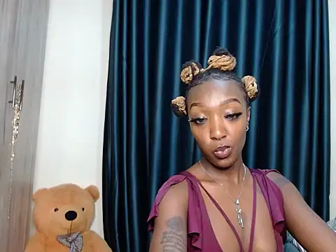 Snapshot of TeenieReeny chatting on 02-26-26, 11:54 TeenieReeny online show from 02-26-26, 11:54
