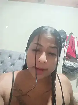 Giselabrunette25 online show from 07-29-26, 02:00