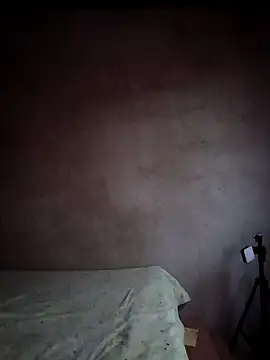 Giselabrunette25 online show from 09-11-25, 10:48