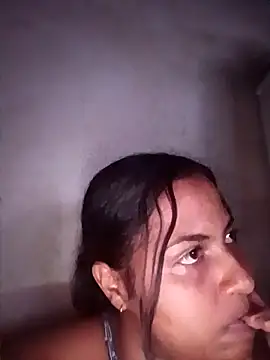 Giselabrunette25 online show from 02-18-26, 01:47