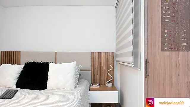 MalejaDiaz  online show from 03-08-26, 12:19