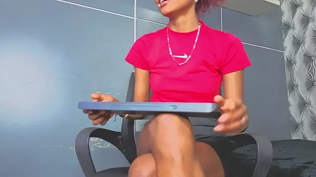 Hilary-banks online show from 02-03-26, 09:42