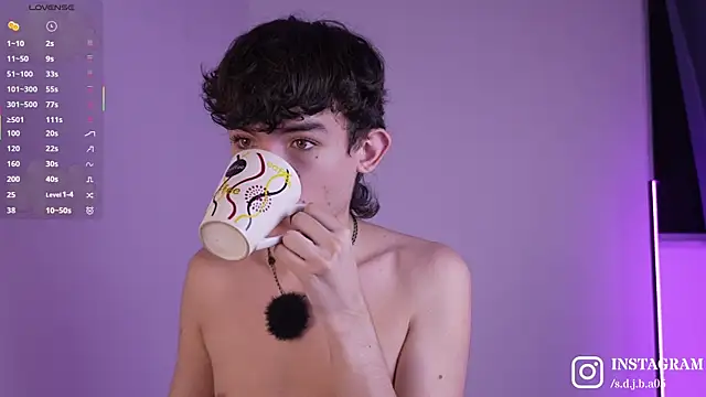 Angelo 018 online show from 04-10-26, 03:35