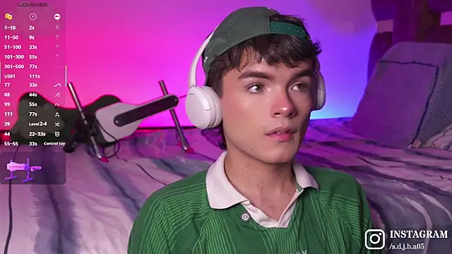 Angelo 018 online show from 10-27-25, 03:18