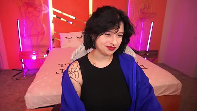 Snapshot of Miki_Kivi chatting on 03-19-25, 09:27 Miki Kivi online show from 03-19-25, 09:27
