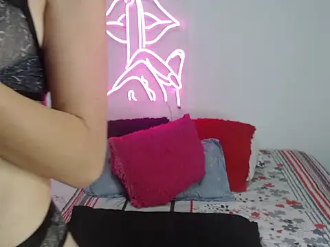 Rihana14 online show from 10-17-25, 10:33