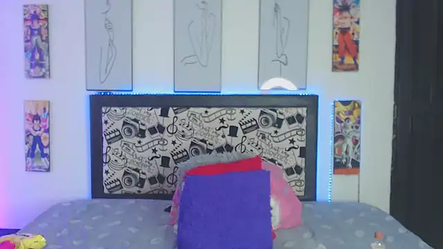 Rihana14 online show from 11-17-25, 08:46